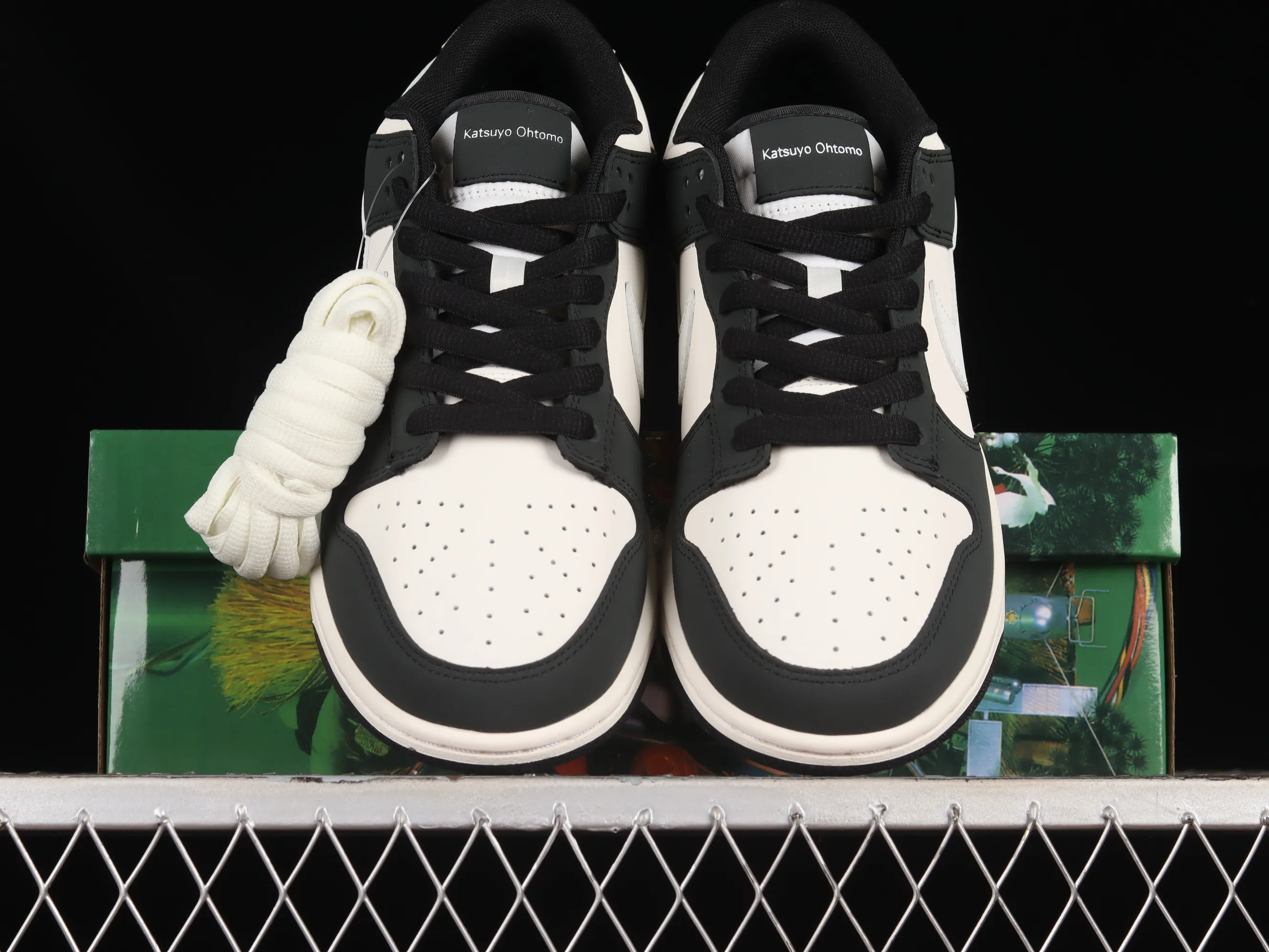 All Categories Nk SB Dunk Series Nk SB Dunk Low Low-top sneakers Otomo Katsuhiro x Nk SB Dunk Low "Steamboy OST" Creative customization collaboration Otomo Katsuhiro joint SB low-top sports and leisure sneakers GU6396-001